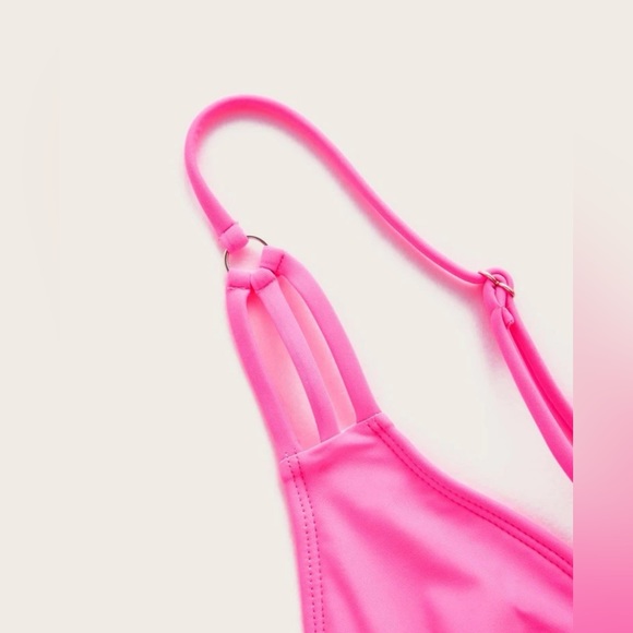 O-ring Detail Backless One Piece Swimsuit. NWOT - Picture 3 of 5